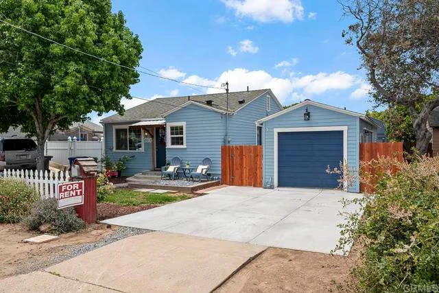 586 Del Mar Ave Chula Vista, CA 91910 photo 5