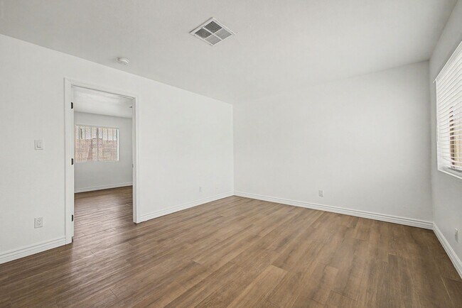 1438 E Adams St Phoenix, AZ 85034 photo 4