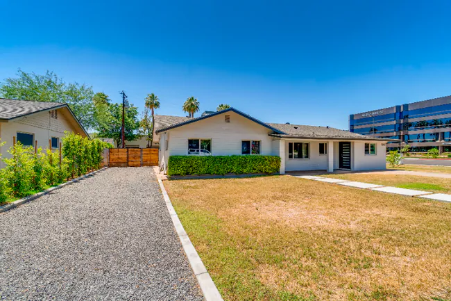 2401 E Elm St Phoenix, AZ 85016 photo 4