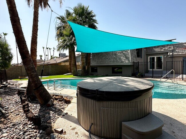 8307 E Buena Terra Way Scottsdale, AZ 85250 photo 5