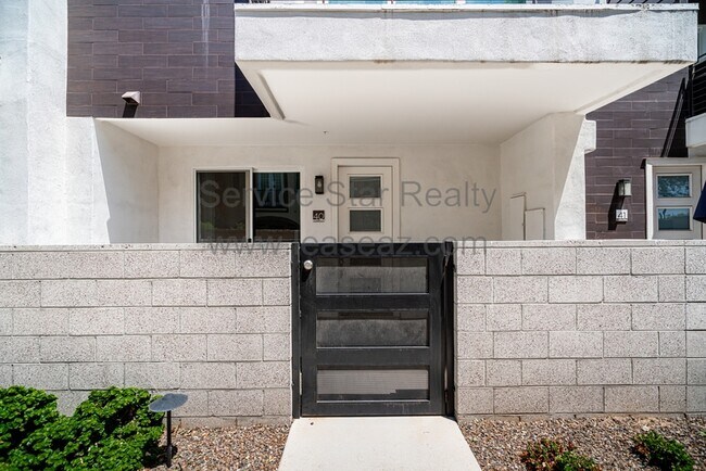 4444 N 25th St Phoenix, AZ 85016 photo 2