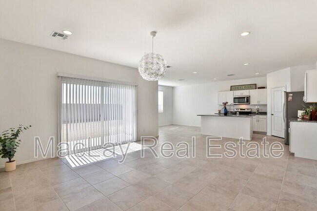 1133 W Descanso Canyon Dr Casa Grande, AZ 85122 photo 3
