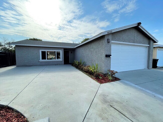 10265 Saluda Ave San Diego, CA 92126