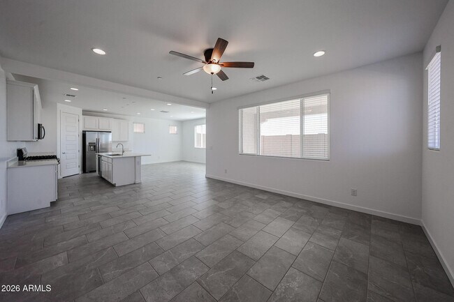 12073 Calle de Pompas W Peoria, AZ 85383 photo 5