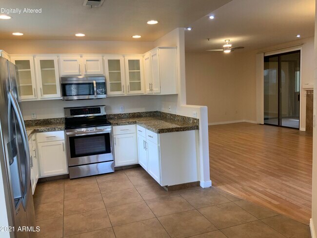 15252 N 100th St Scottsdale, AZ 85260 photo 2