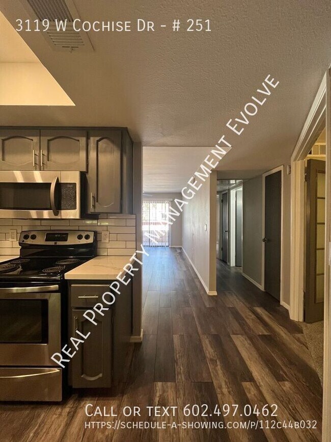 3119 W Cochise Dr Phoenix, AZ 85051 photo 5