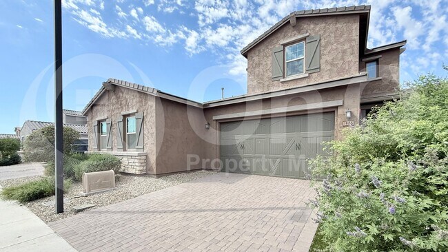 1906 N 140th Dr Goodyear, AZ 85395 photo 2