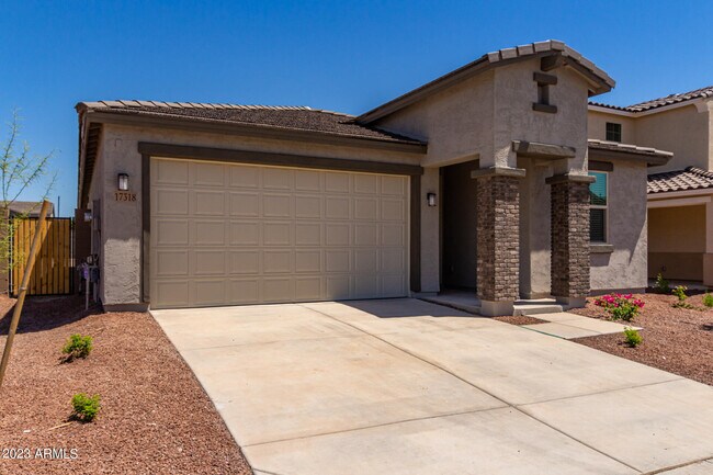 17318 W Surrey Dr Surprise, AZ 85388 photo 2