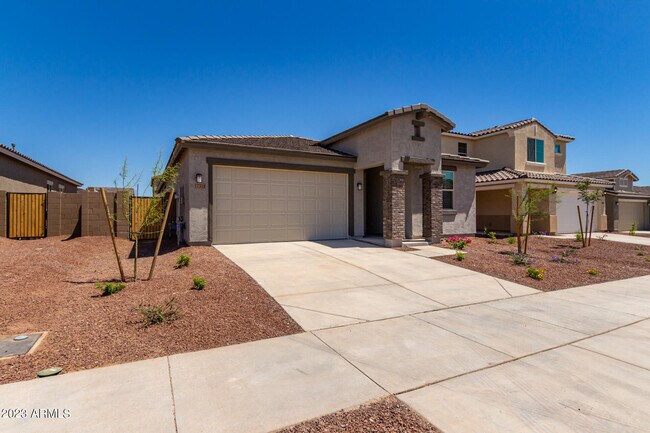 17318 W Surrey Dr Surprise, AZ 85388 photo 3