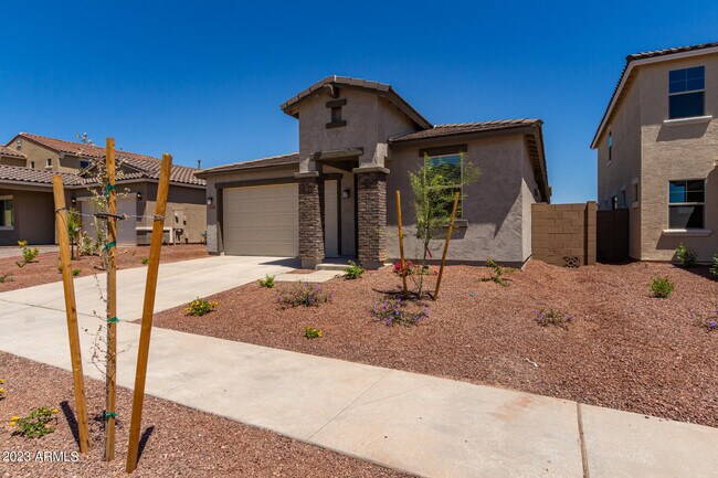 17318 W Surrey Dr Surprise, AZ 85388 photo 5