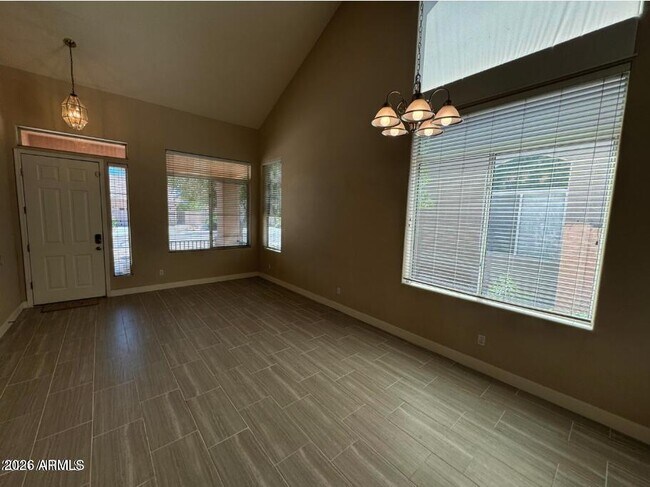 1470 W Armstrong Way photo 5