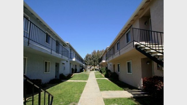 Linda Vista Village photo 4