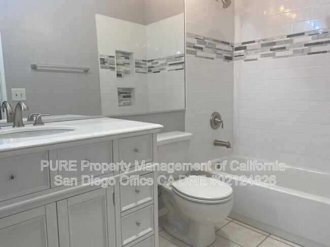 799 Via Teramo Escondido, CA 92026 photo 3