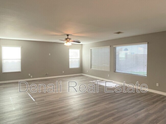 44823 W Woody Rd Maricopa, AZ 85139 photo 5