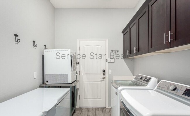 12064 S 186th Ave Goodyear, AZ 85338 photo 4