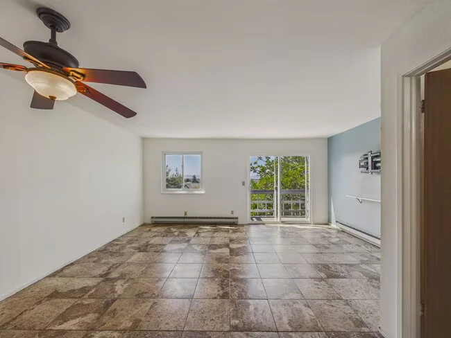 Spacious 2-bedroom, 1.5-bath Home With Parking, In-unit Laundry &amp; Outdoor Space photo 5
