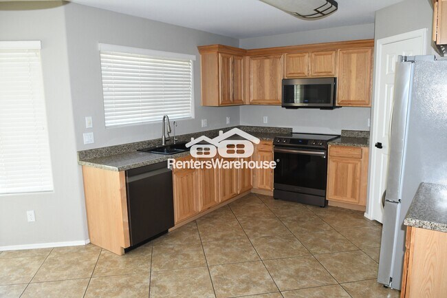 3282 W Belle Ave San Tan Valley, AZ 85144 photo 4