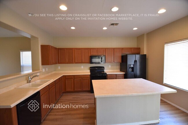 5753 W Siesta Way Phoenix, AZ 85339 photo 4