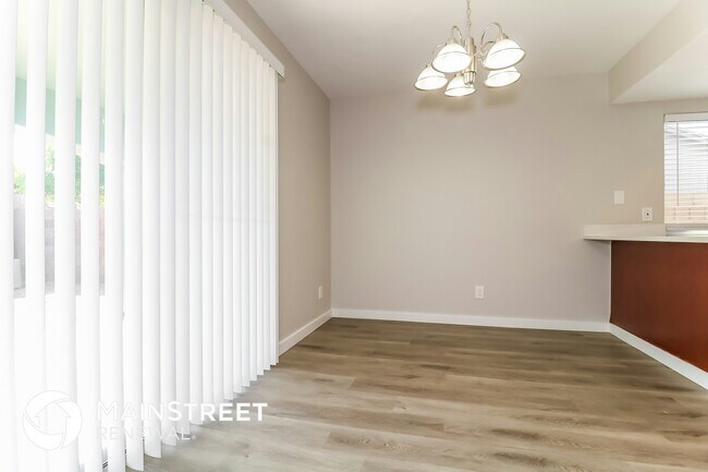7527 W Elm St Phoenix, AZ 85033 photo 4