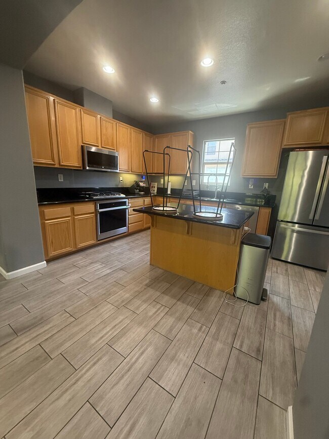 1841 Spring Straw Ln Chula Vista, CA 91913