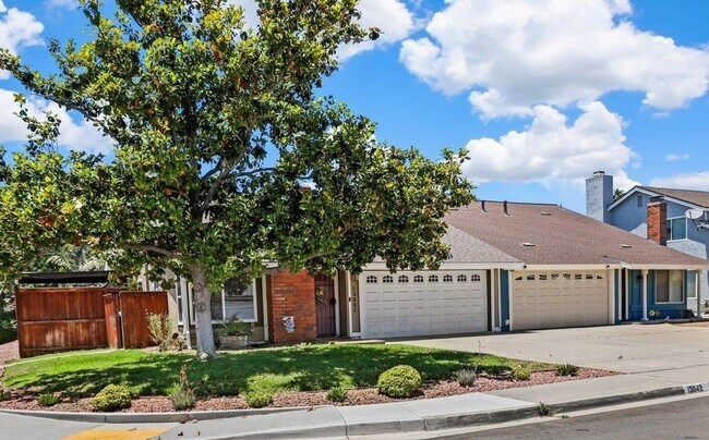 13842 Midgrove Ct photo 2