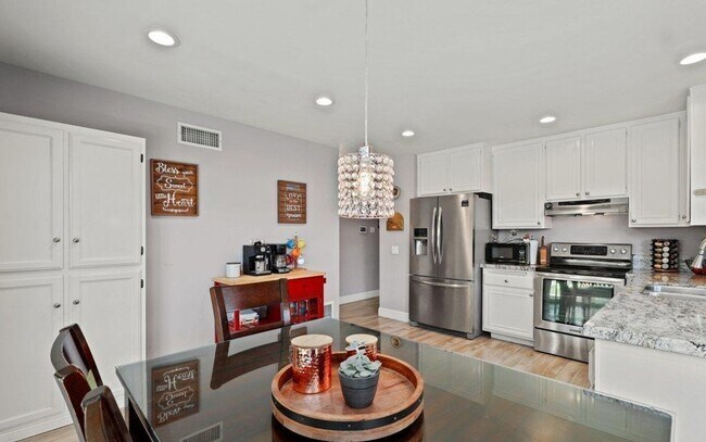 13842 Midgrove Ct photo 4