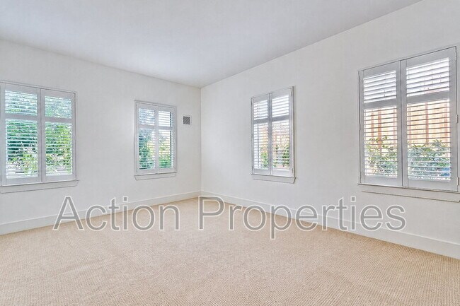 5100 W El Camino Real Los Altos, CA 94022 photo 4