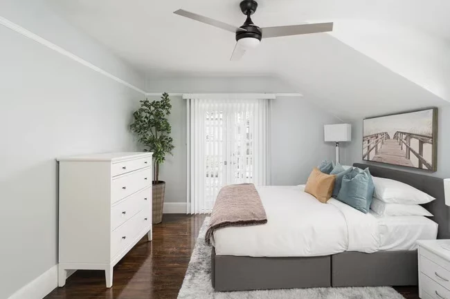 2454 Union St San Diego, CA 92101 photo 4
