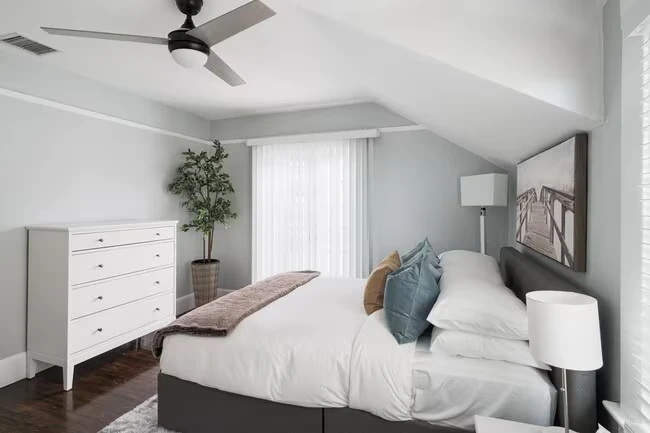 2454 Union St San Diego, CA 92101 photo 5