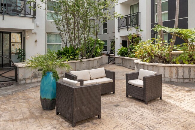 550 Park Blvd San Diego, CA 92101 photo 5