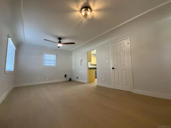 520 Glover Ave Chula Vista, CA 91910 photo 3