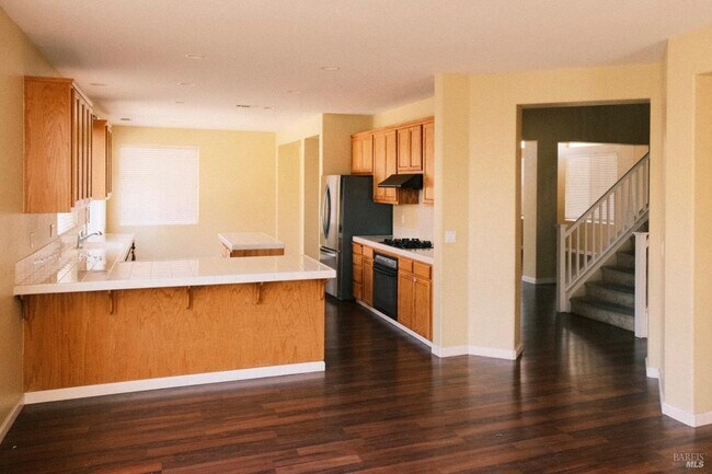 3350 Harbor Moon Ct Vallejo, CA 94591 photo 2