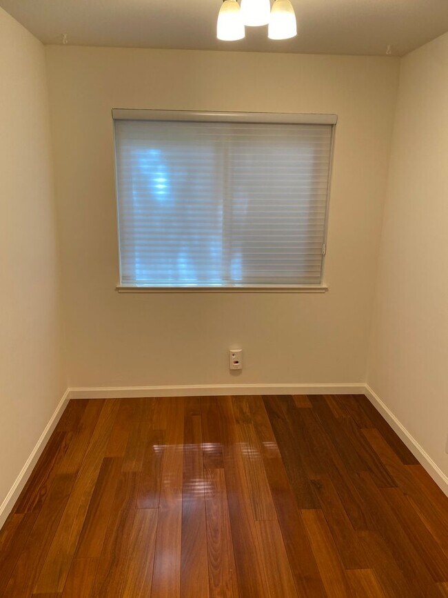 20812 4th St Saratoga, CA 95070 photo 5