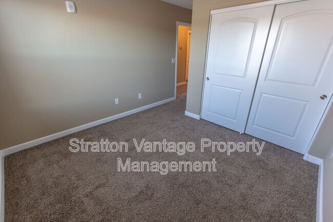 240 W Juniper Ave Gilbert, AZ 85234 photo 2