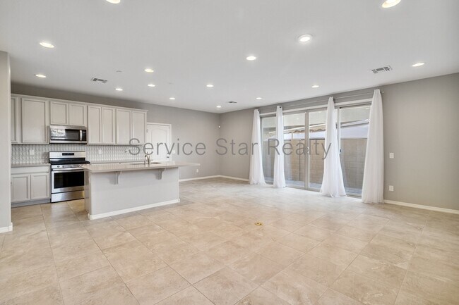 17214 N 9th Pl Phoenix, AZ 85022 photo 3