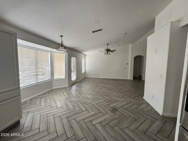 8537 W Virginia Ave photo 3
