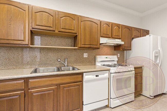 1640-1642-1642 Leavenworth St San Francisco, CA 94109 photo 5