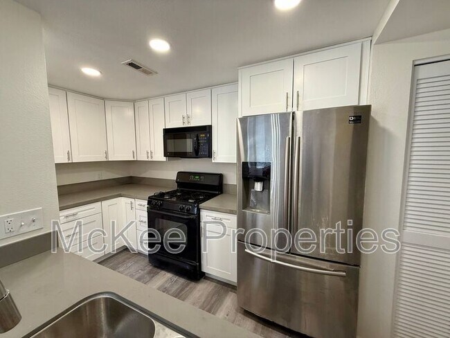 701 Kettner Blvd San Diego, CA 92101 photo 2
