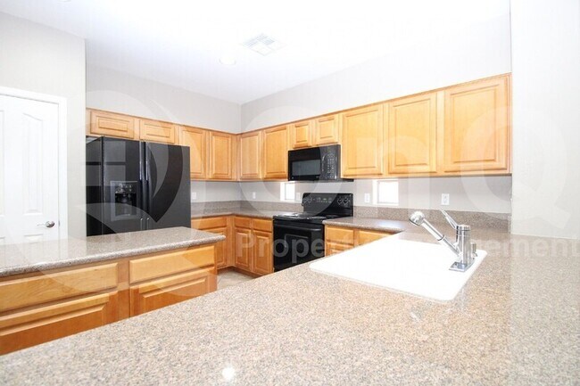 3370 E Pinot Noir Ave Gilbert, AZ 85298 photo 3