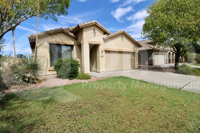 3370 E Pinot Noir Ave Gilbert, AZ 85298 photo 2