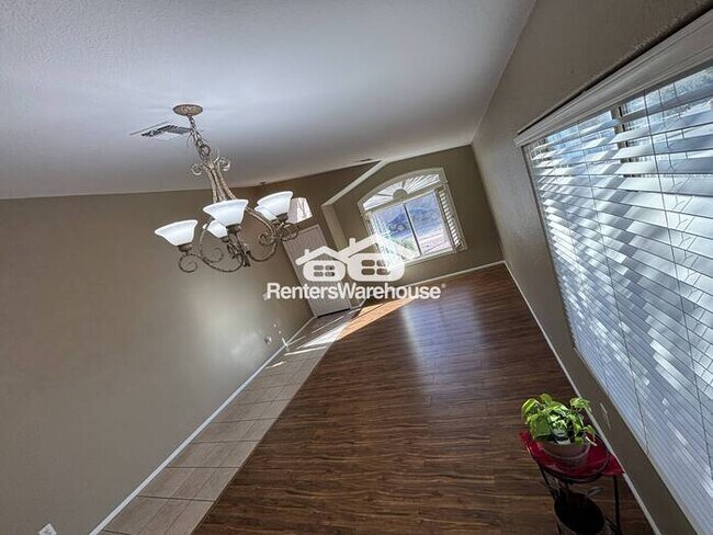 4816 W Harwell Rd Phoenix, AZ 85339 photo 4