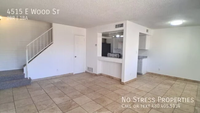4515 E Wood St Phoenix, AZ 85040 photo 2