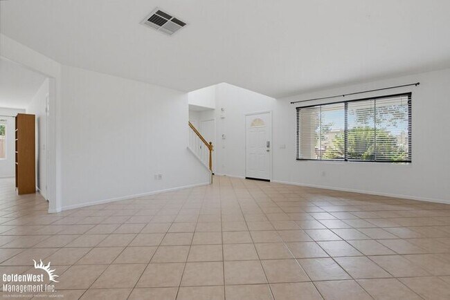 2980 Oakstone Creek Pl Escondido, CA 92027 photo 4