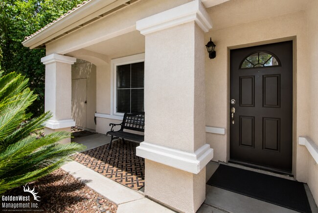 2980 Oakstone Creek Pl Escondido, CA 92027 photo 2