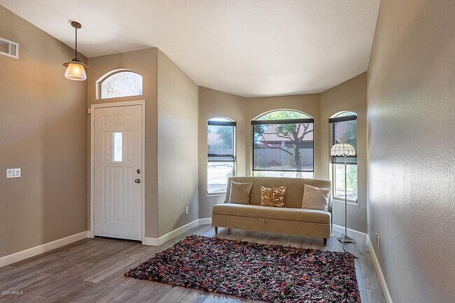 21619 N 43rd Pl Phoenix, AZ 85050 photo 3
