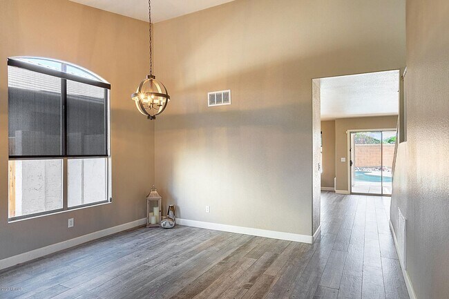 21619 N 43rd Pl Phoenix, AZ 85050 photo 5