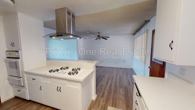 3649 Antiem St San Diego, CA 92111 photo 3