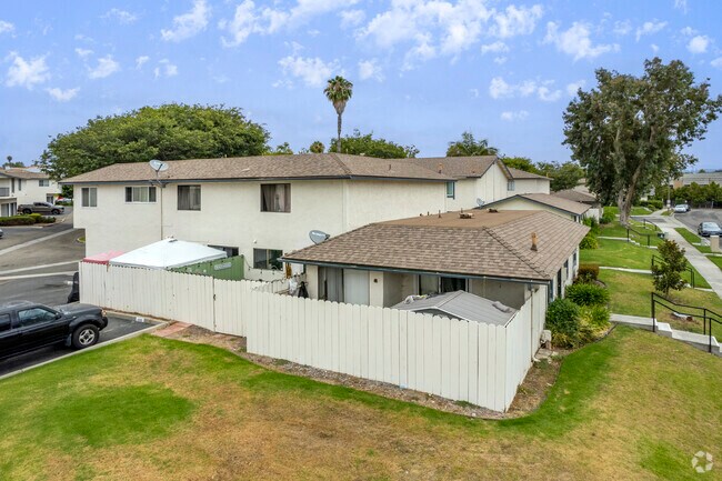 4222 Tiberon Dr Oceanside, CA 92056 photo 5