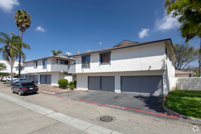 4222 Tiberon Dr Oceanside, CA 92056 photo 2