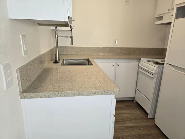 3796 Alabama St San Diego, CA 92104 photo 2